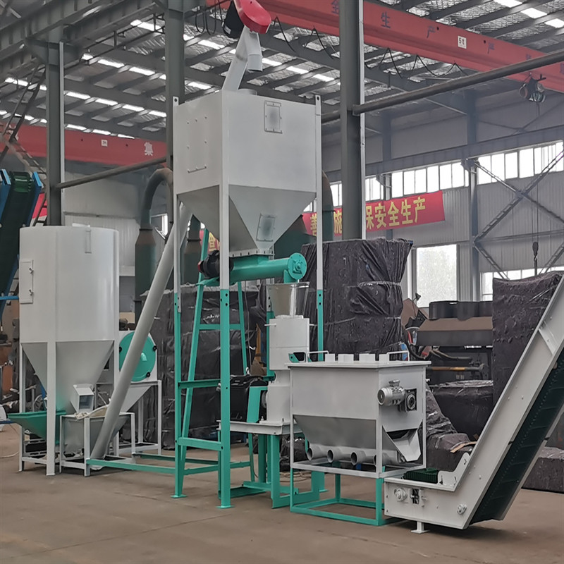 SGS Linia produkcyjna pelletów paszowych Zwierzęta 500-1000 kg/h 17*5*5,5m