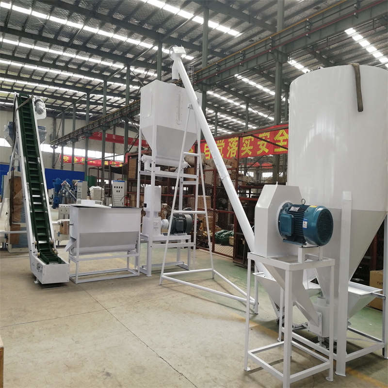 Linia produkcyjna pelletów paszowych 500-1000 kg/h 62KW 17*5*5,5m