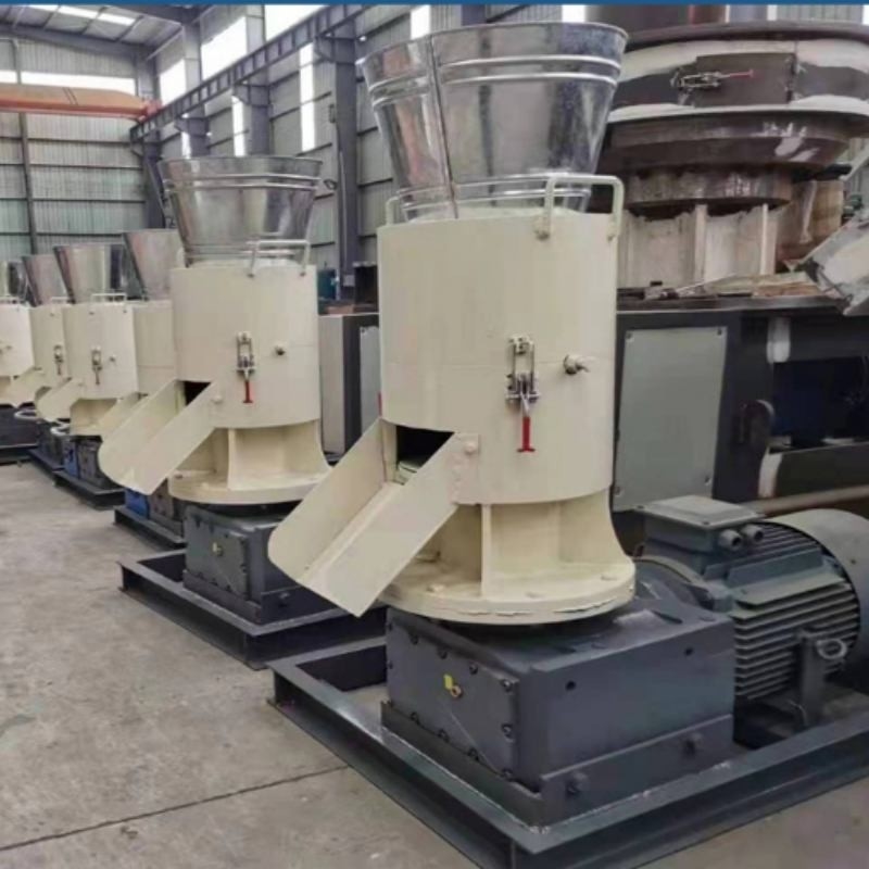Pojemność Pellet Maker 80-600kg/h Bezpieczna stopa stali węglowej 220V/380V 7.5-37KW