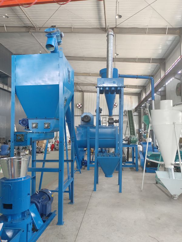 Linia produkcyjna do produkcji granulatu paszowego dla zwierząt z możliwością dostosowania, z instalacją prowadzoną przez inżyniera i zasilaniem 380V/50Hz/3 fazy