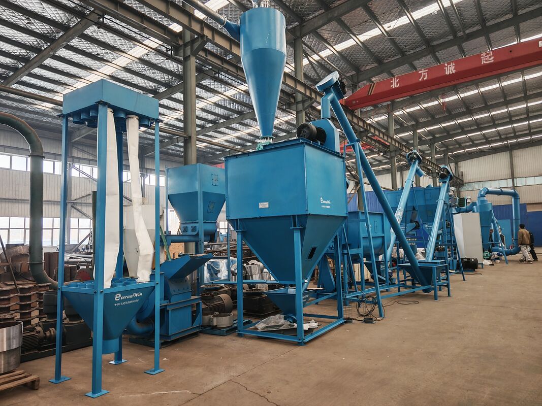 Konfigurowalna linia do granulacji pasz dla zwierząt z instrukcją inżyniera dotyczącą instalacji i zasilaniem 380V/50Hz/3-fazowym