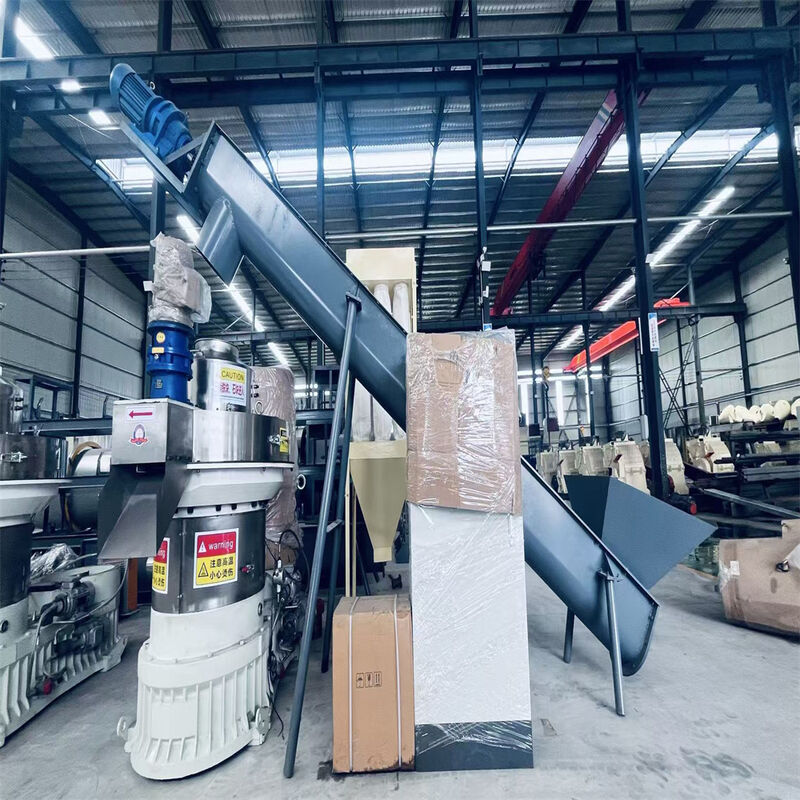 Linia produkcji peletów z biomasy o wysokiej wydajności 1-10TPH do szczątków drewna ze słomy sosnowej przyjazna dla środowiska