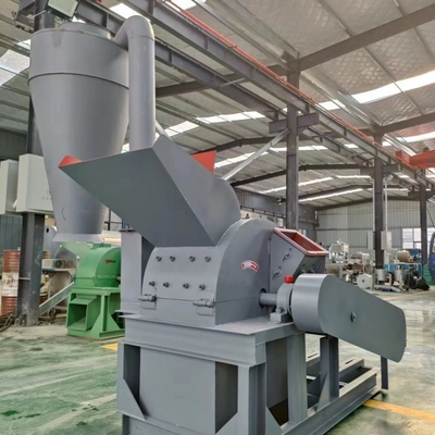 37kW 800-1000kg/H Rozdrabniacz trocin 75DB Maszyna do rozdrabniania drewna CE